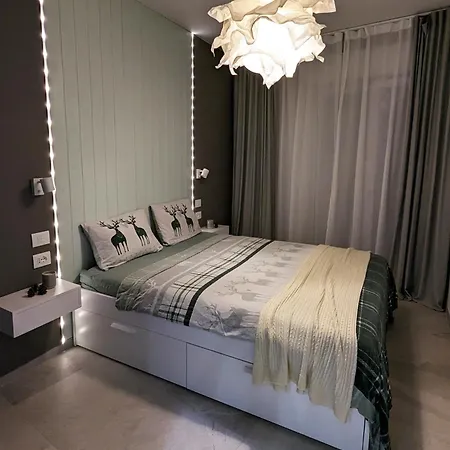 New In Historical Center Near Apartament Riva