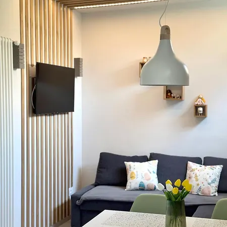 Apartament New In Historical Center Near Riva