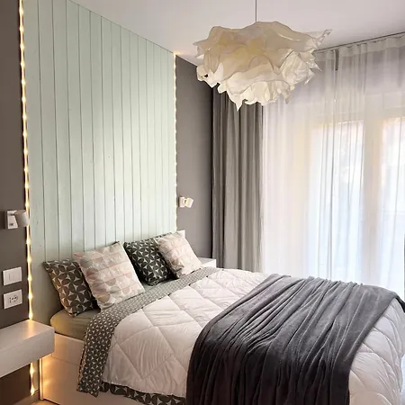 New In Historical Center Near Apartament Riva