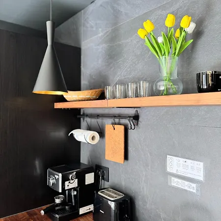 New In Historical Center Near Apartament
